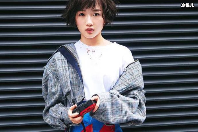 李浩菲被观众联名抵制后重回《大本营》,再次刻意抢镜引众怒