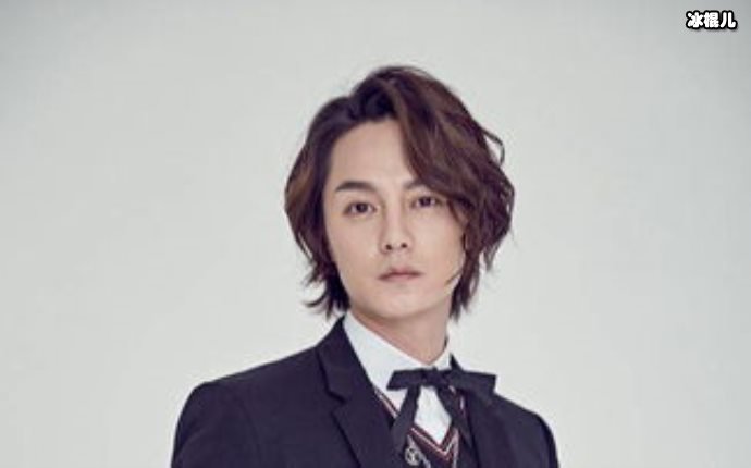 尹正竟然也是“二次元爱好者”?满脸骄傲晒出一屋子高达