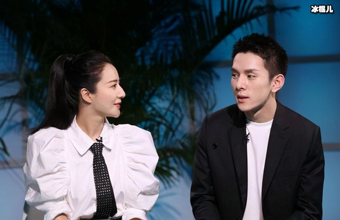 薇娅跟李佳琦罕见同框,网友笑侃:只有他可以要求这两人同框!