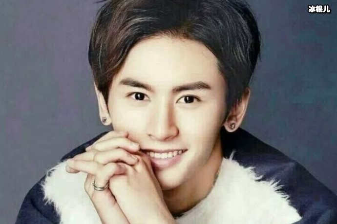 谁都渴望遇见你张哲瀚情话技能加持,与罗溪甜蜜上演摩天楼吻