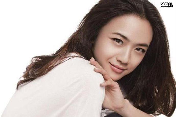 面对记者何观众的提问,汤唯一直都很真诚的回答