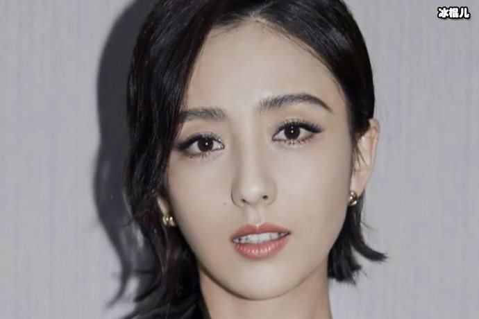 佟丽娅无奈弃剧郑爽杨幂被逼辞演,粉丝制约艺人真的上瘾了?