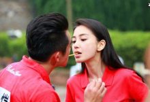 郑凯与妻子游泳池游泳，幸福生活让人羡慕网友：真实好丈夫-捕鱼中文站