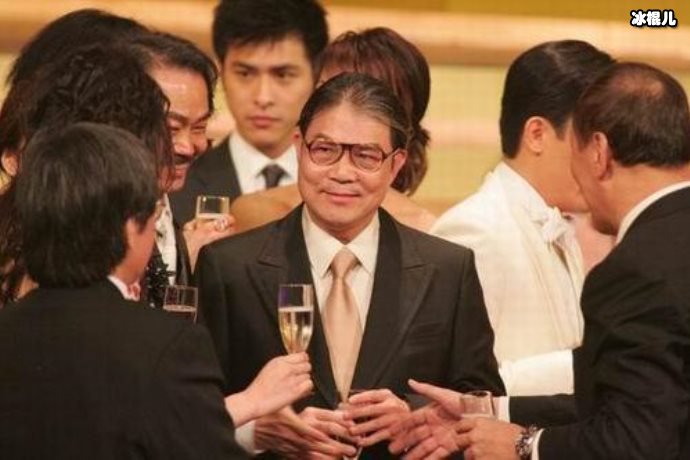 霍震霆接受采访直言郭晶晶温柔只给外人,在家根本不给我面子