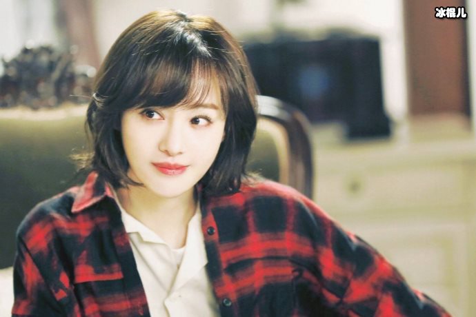 郑爽直播看起来又胖又黑?经纪人发文怒斥直播平台:有什么冲我来