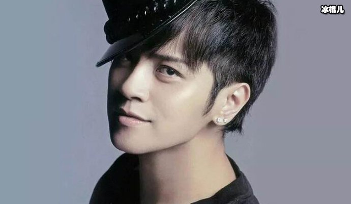 他是罗志祥的偶像,经常在演唱会脱的只剩内裤