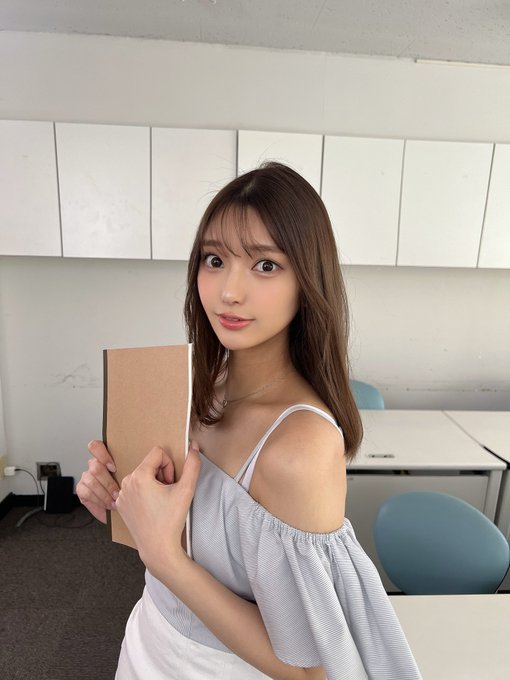 仓木华(倉木華)出道作品番号及封面,仓木华个人简介