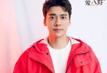 李易峰被曝有孩子了!曝李易峰关注育儿博主老婆资料-捕鱼中文站