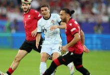 迈博体育 欧洲杯-携手晋级！C罗抱怨染黄 葡萄牙轮换阵容-捕鱼中文站