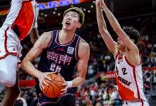 大发体育-周琦晒身穿广东球衣手办 加盟北京首钢属谣传,大发助力你的致富之路!-捕鱼中文站