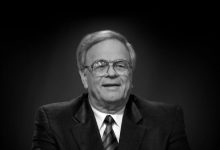 大发体育-火箭前教练兼总经理卡罗尔-道森去世,大发助力你的致富之路!-捕鱼中文站