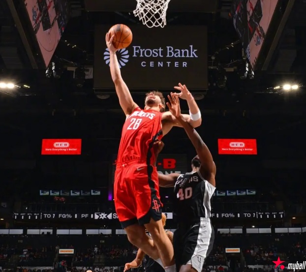 大发体育-打疯了!火箭17分领先马刺,大发助力你的致富之路!