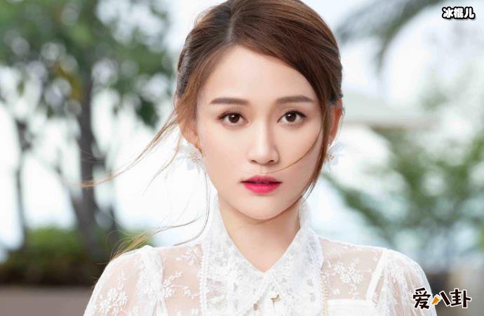 陈乔恩家庭背景,节目谈童年创伤被妈妈打印象深刻