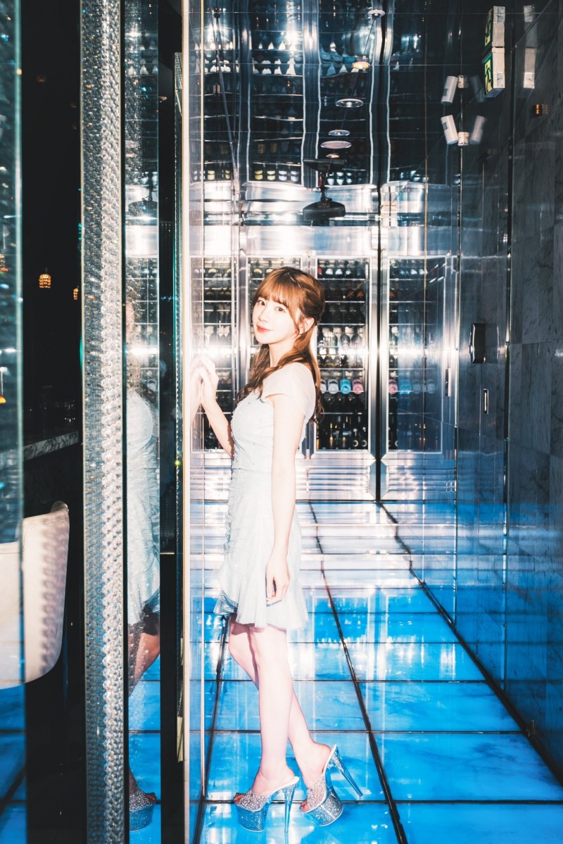 想找宇野みれい(宇野美玲)喝一杯?那该准备多少钱?