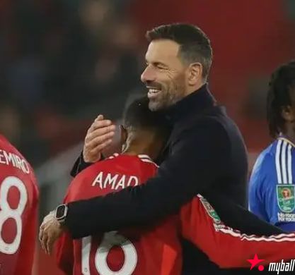 迈博体育 滕哈赫时代真的结束了!范尼曼联首秀大胜!