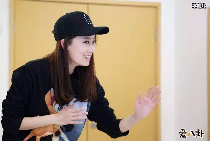 张小斐被曝已婚?老公疑似是他?