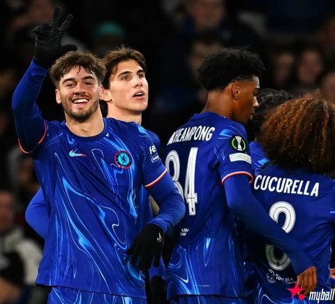 大发体育-杯赛之夜:切尔西5-1六战全胜 曼联3-4热刺出局,大发助力你的致富之路!