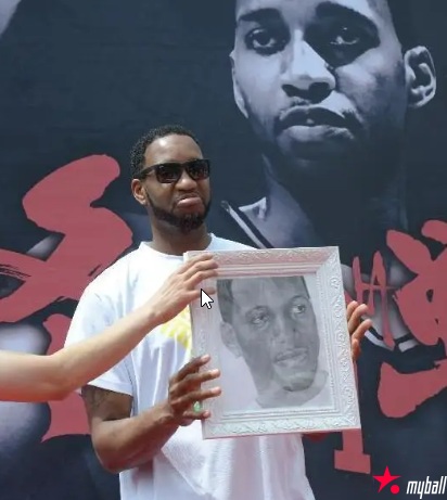 大发体育-麦迪能顶替科比?小莫里斯:他不是科比 没那种心,大发助力你的致富之路!