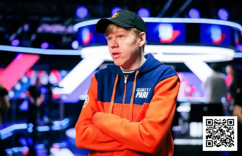 【EV扑克】280万分之一的概率！小哥在8人桌碰到四家同时击中暗三条！