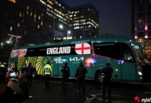 迈博体育 英格兰抵达墨西哥遭球迷辱骂,酒店外安保升级备战严峻考验-捕鱼中文站